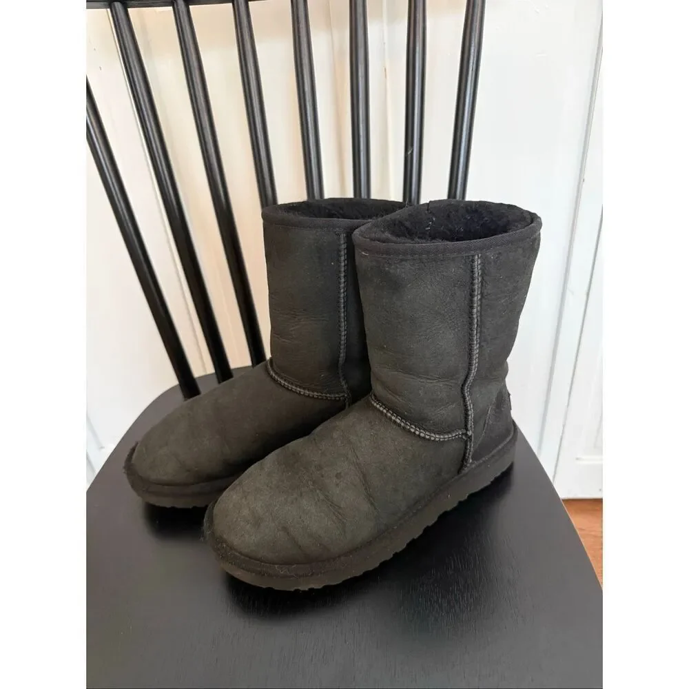 Ugg Classic Black classic short 11 boot size 8